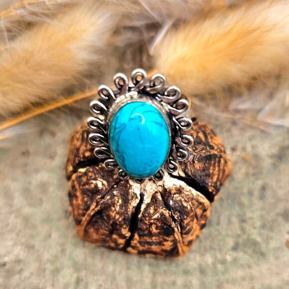 Beautiful Howlite Oval Stone 925 Stamp Silver Ring ( Size 6) - Picture 7 of 9